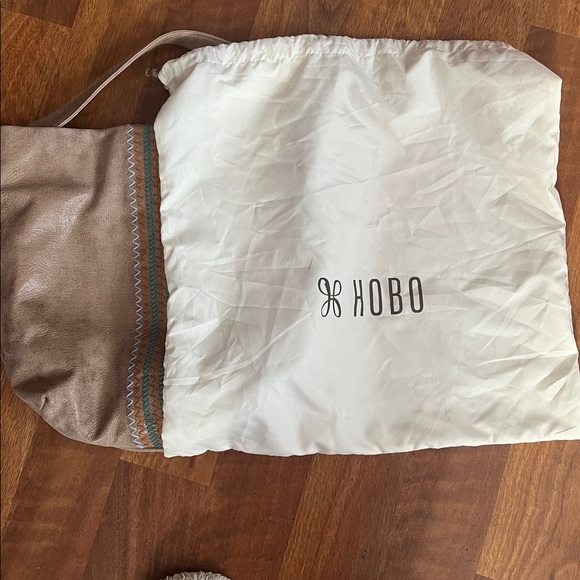 Like new Tan Suede Hobo Shoulder Bag - Picture 16 of 16